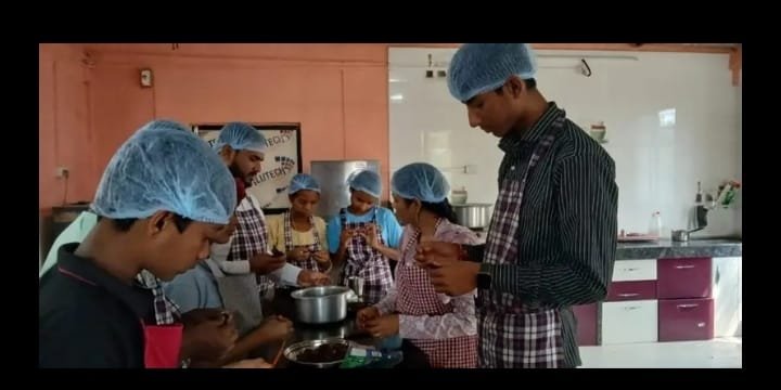 फूड लॅब